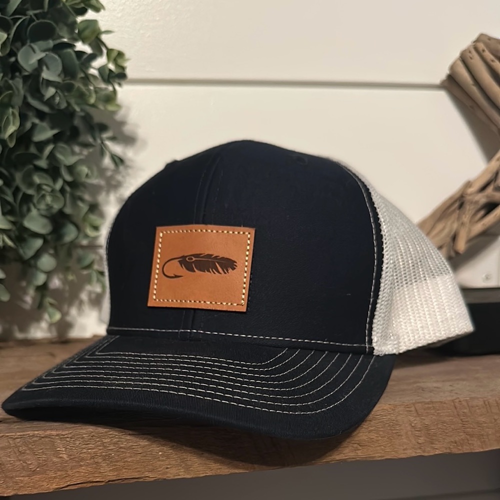Richardson Style 122 hat with fishing lure